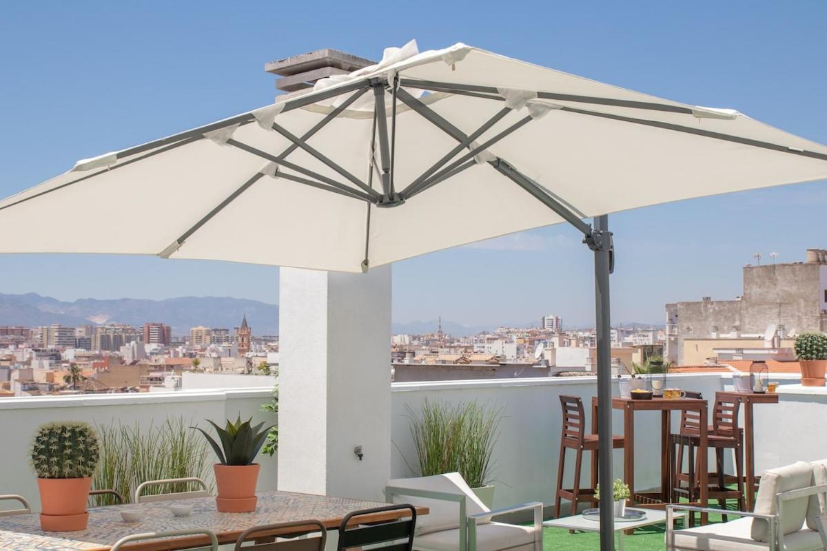 C56 - Studio With Amazing Terrace In The Centre Малага Экстерьер фото